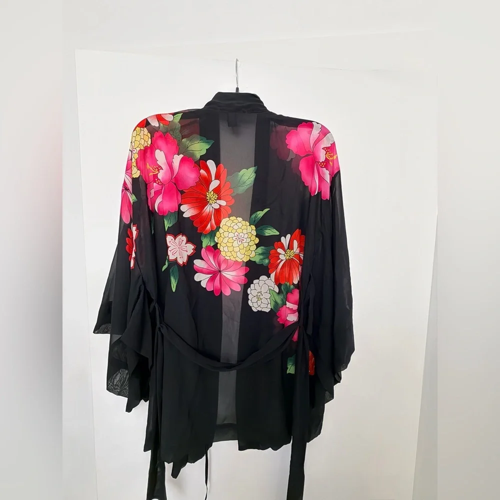 Victoria Secret Satin Short Robe Floral Black - Picture 2 of 6